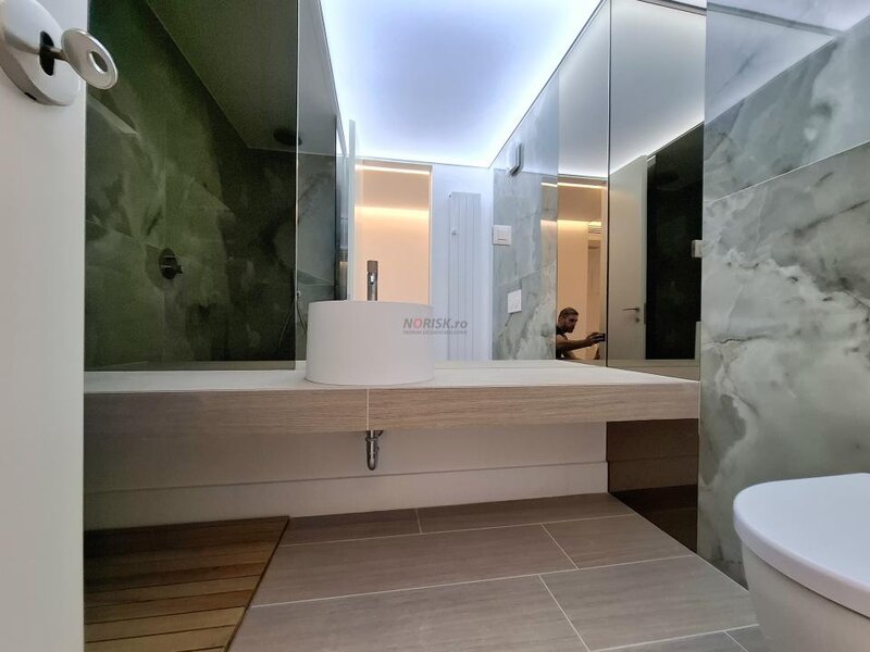 Erou Iancu Nicolae, Cortina 126, 3 camere, 94 mp, terasa 27 mp,