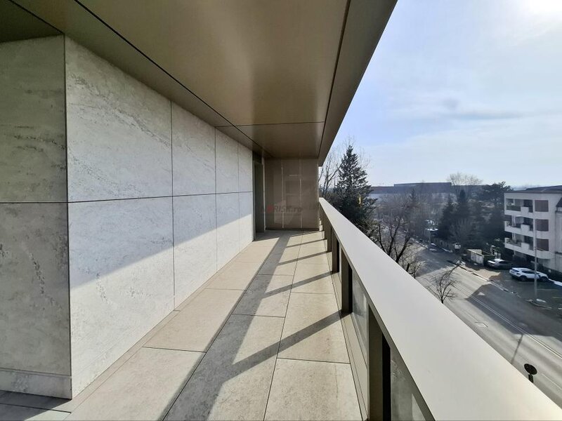 Erou Iancu Nicolae, Cortina 126, 3 camere, 94 mp, terasa 27 mp,