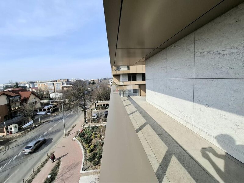 Erou Iancu Nicolae, Cortina 126, 3 camere, 94 mp, terasa 27 mp,